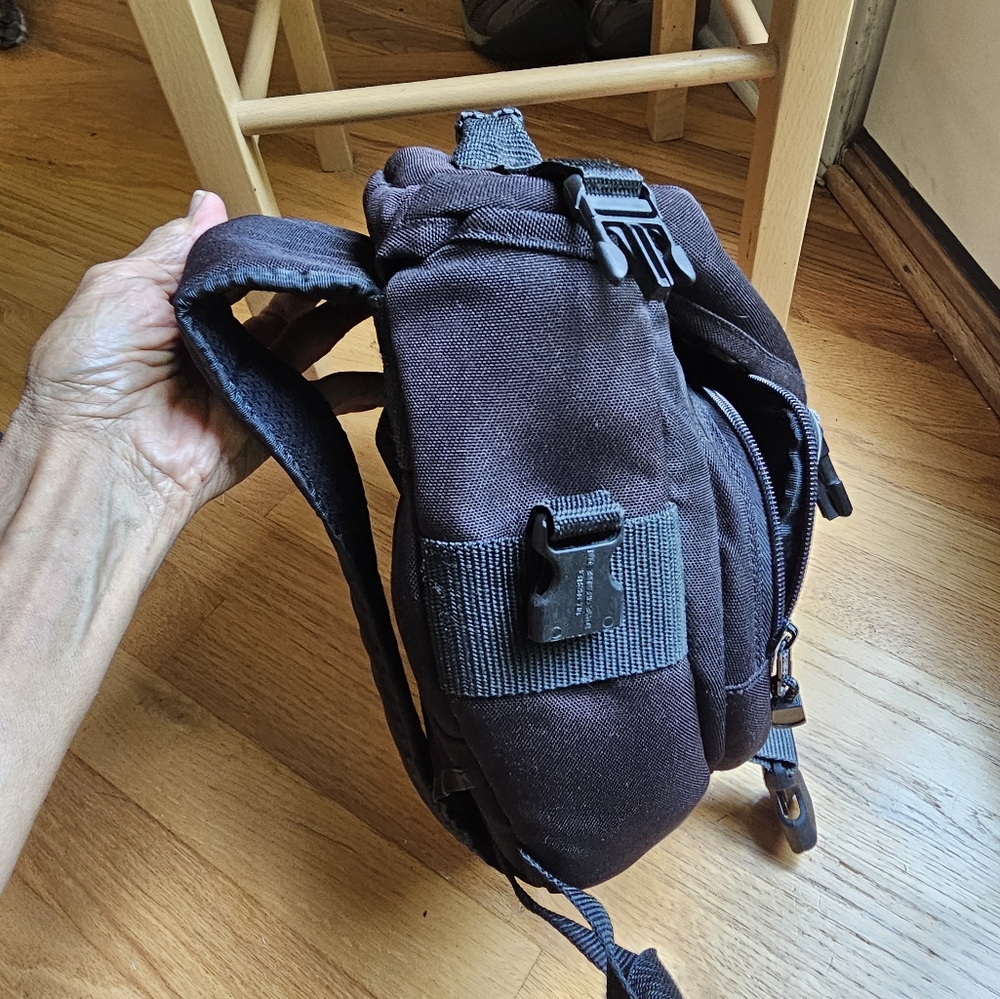 Large Camera Bag - Picture 4 of 7